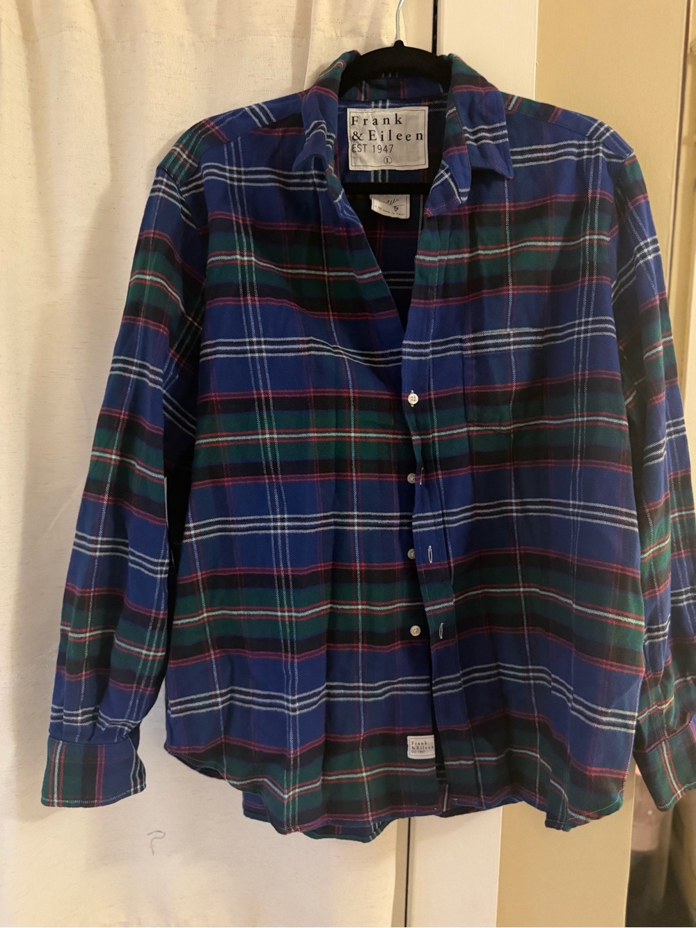 Frank & Eileen Blue EILEEN
Relaxed Button-Up Shirt